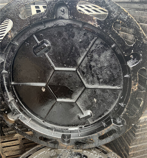 球墨鑄鐵壓力井蓋圖片