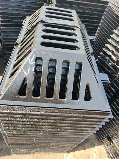 球墨鑄鐵井蓋規(guī)格型號解析:如何選擇適合的球墨井蓋?