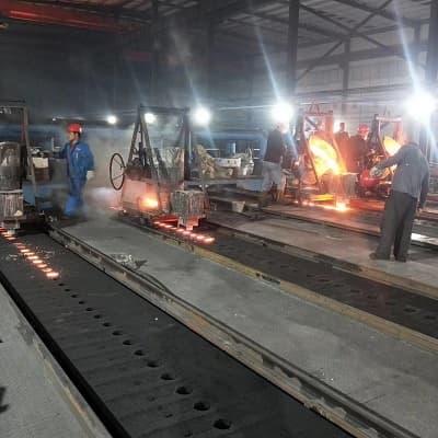 鑄鐵井蓋，井蓋承重規(guī)格，鑄鐵井蓋重量，重型井蓋，輕型井蓋，井蓋選擇