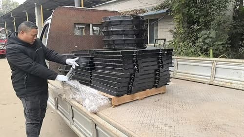 鑄鐵井蓋，井蓋承重規(guī)格，鑄鐵井蓋重量，重型井蓋，輕型井蓋，井蓋選擇